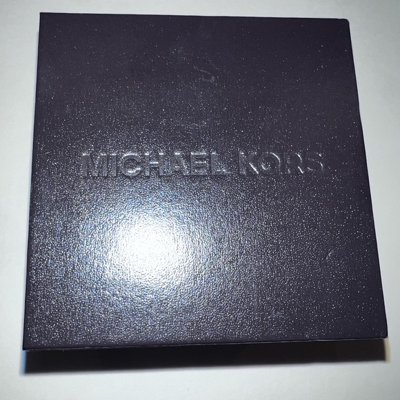 Michael Kors, silver watch w/rhinestones. Adjustable band. - Picture 6 of 6